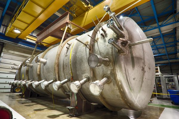 school bus-sized MicroBooNE cryostat