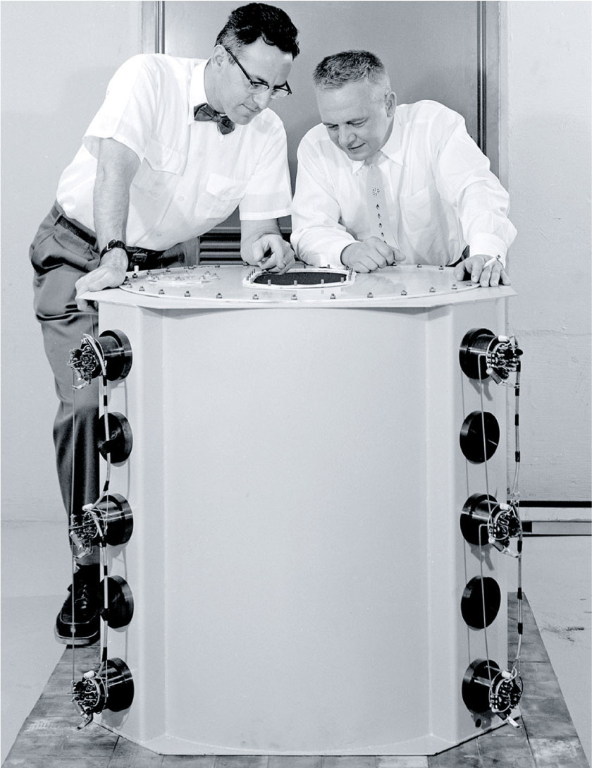 Neutrino2 Side Image 840x1089