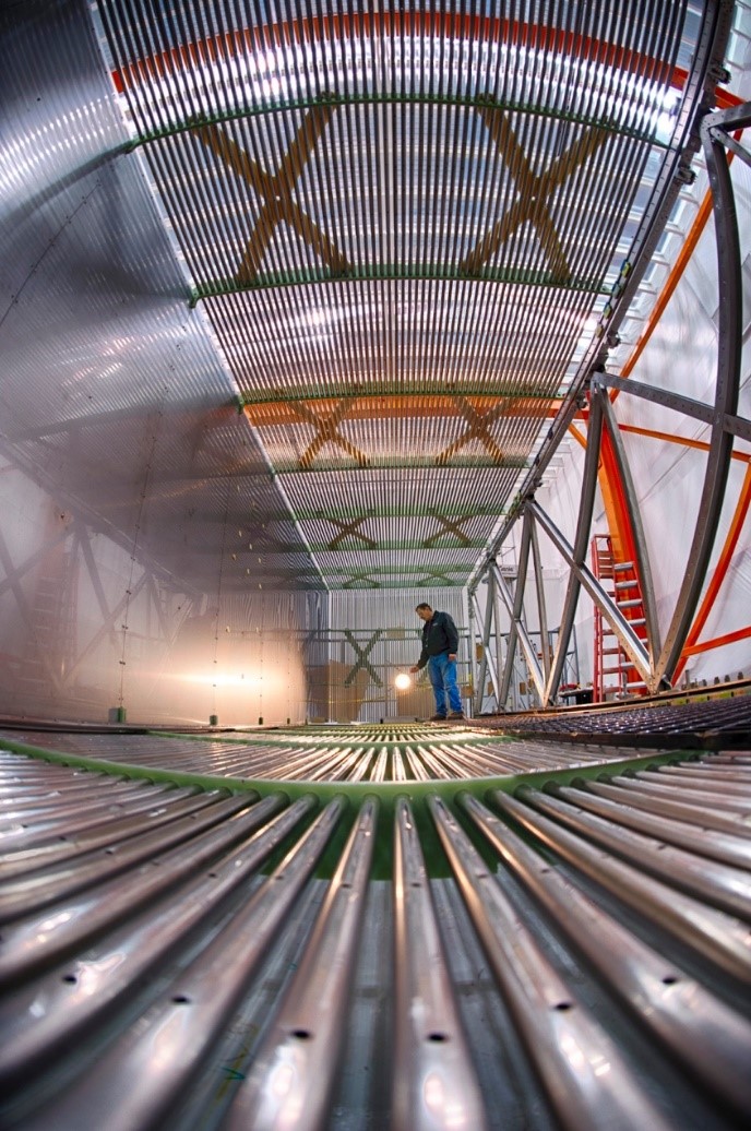 Inside Micro Boo Ne Time Projection Chamber Detector   Credit Fermilab